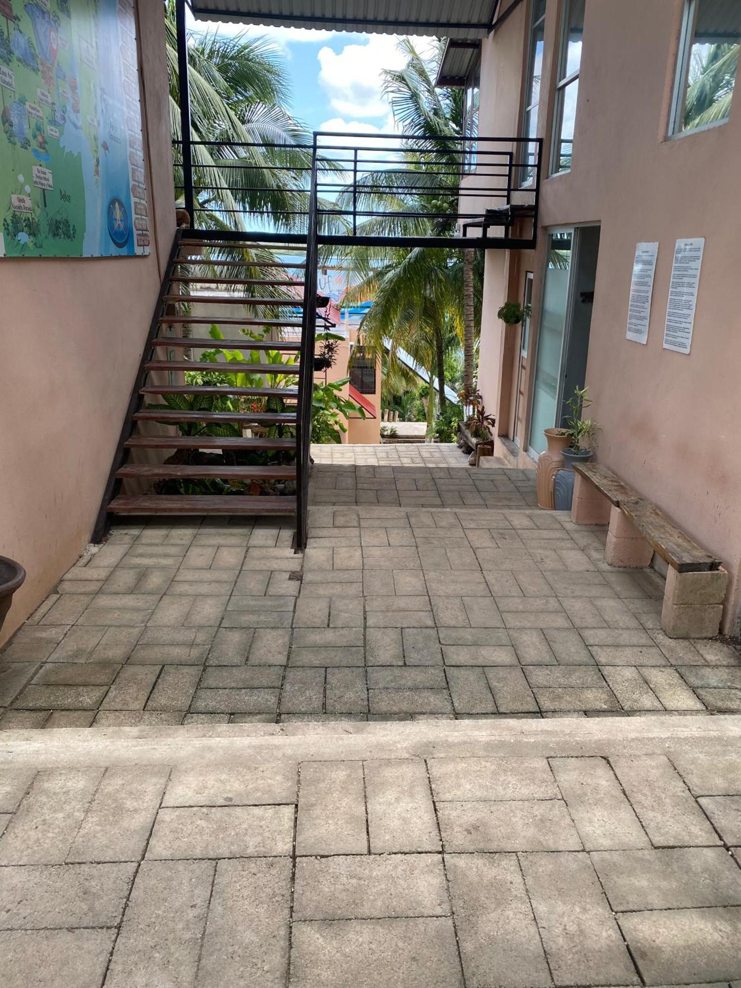 Apartment B 7 Blue Bacalar