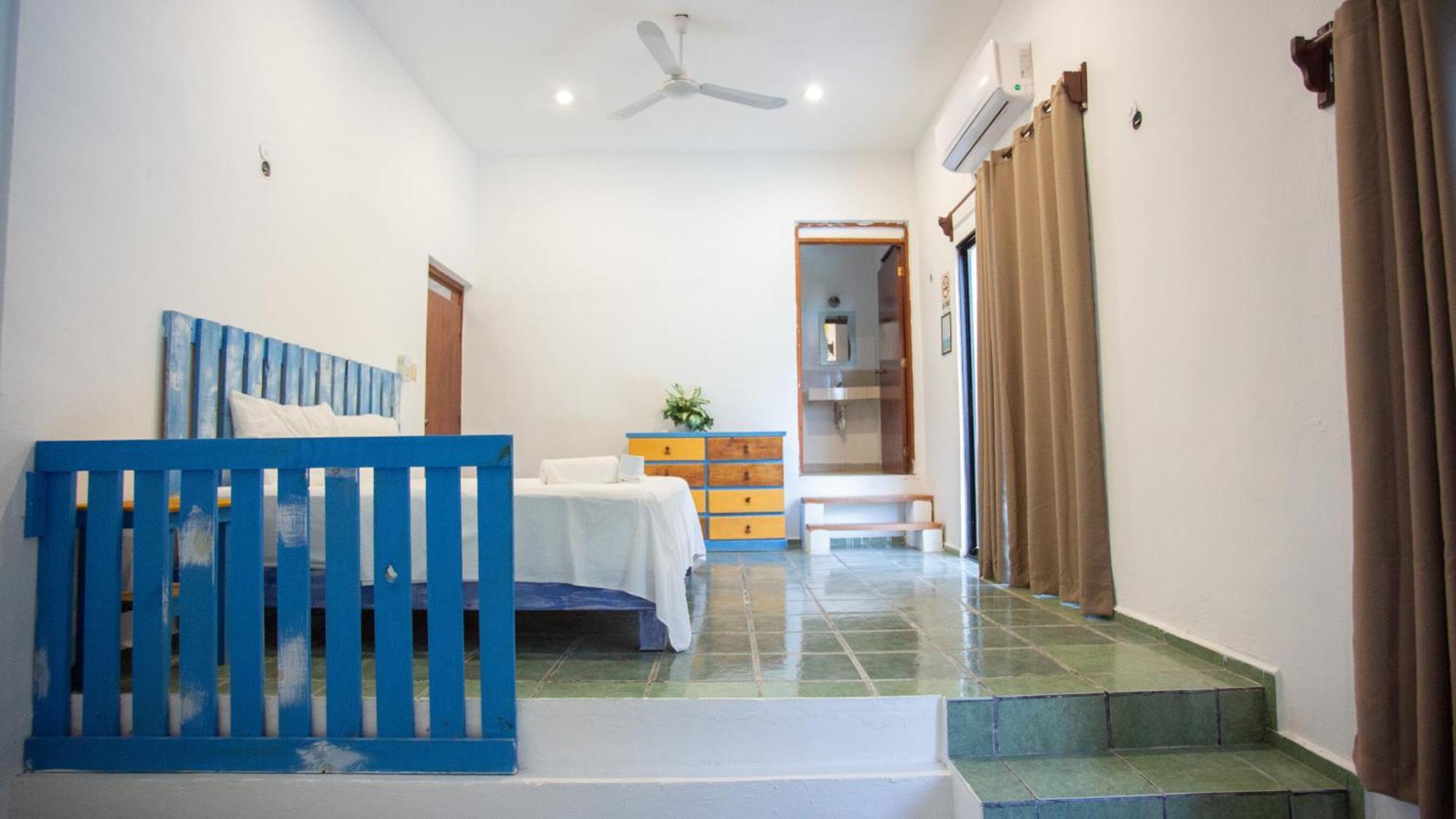 B 7 Blue Apartment
